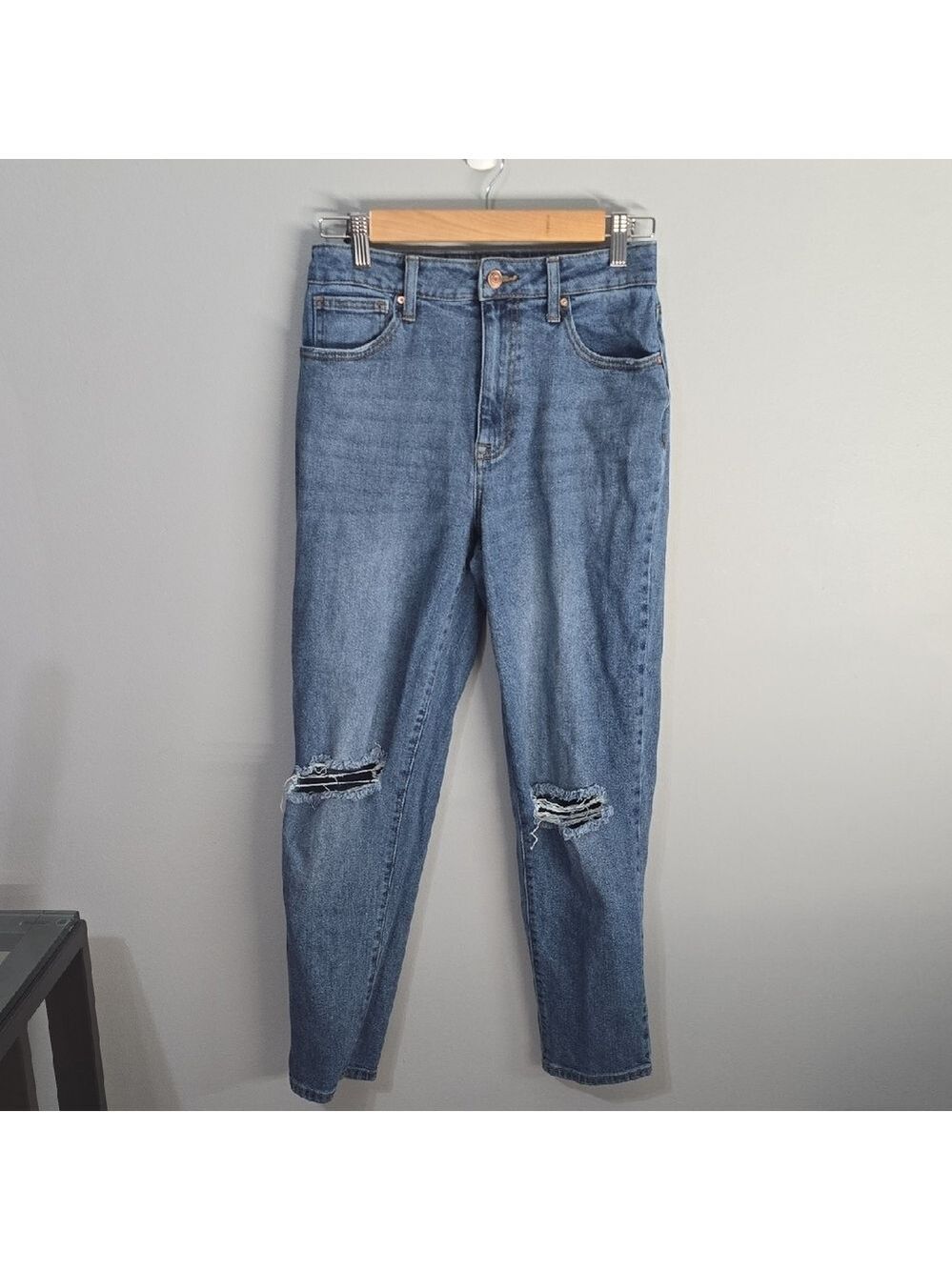 Celebrity Pink Jeans Women's Size 5 Junior Sizing Blue Grunge Ripped Holes‎